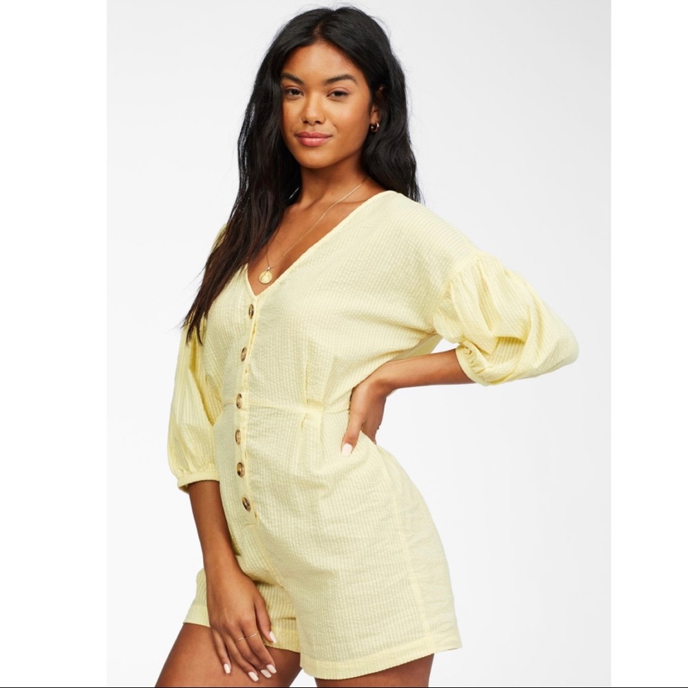Billabong Sun Valley Romper Size Small - Picture 2 of 9